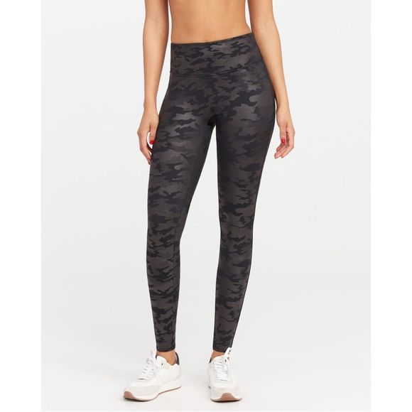 SPANX Faux Leather Camo Leggings Matte Black Size  Large, MSRP $98 - Picture 1 of 13